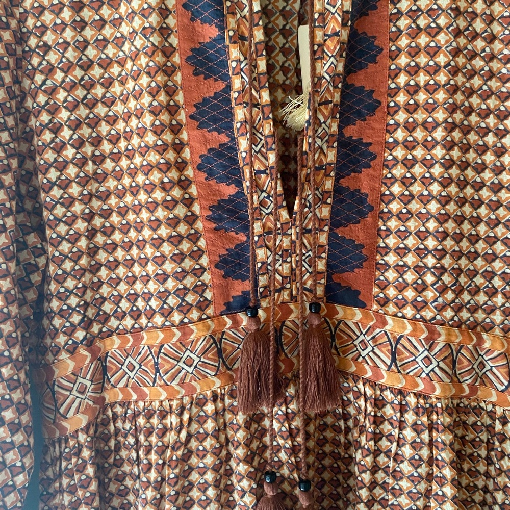 Doen Prem Dress - Picture 5 of 5